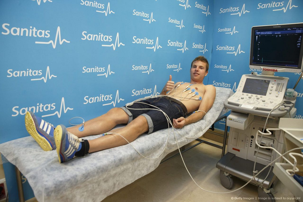 Illarra se somete al reconocimiento médico del Real Madrid (13-07-13)