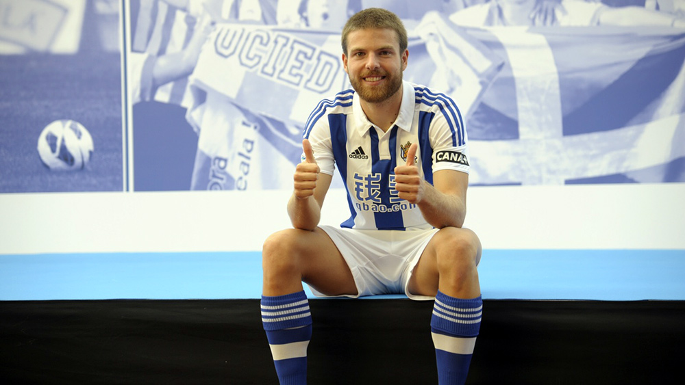 Presentación multitudinaria en Anoeta (26-08-15) Foto: realsociedad.com