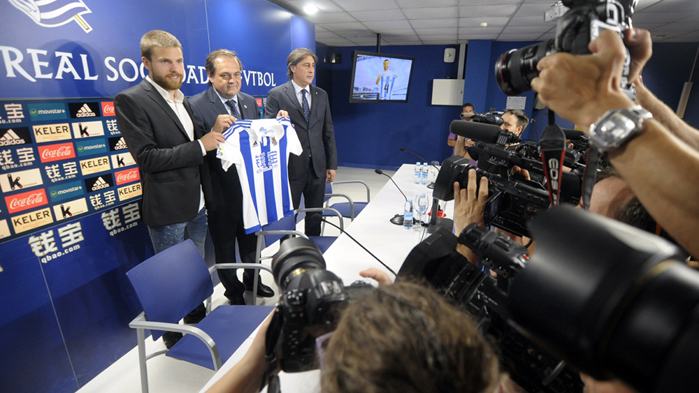 Presentación multitudinaria en Anoeta (26-08-15) Foto: realsociedad.com