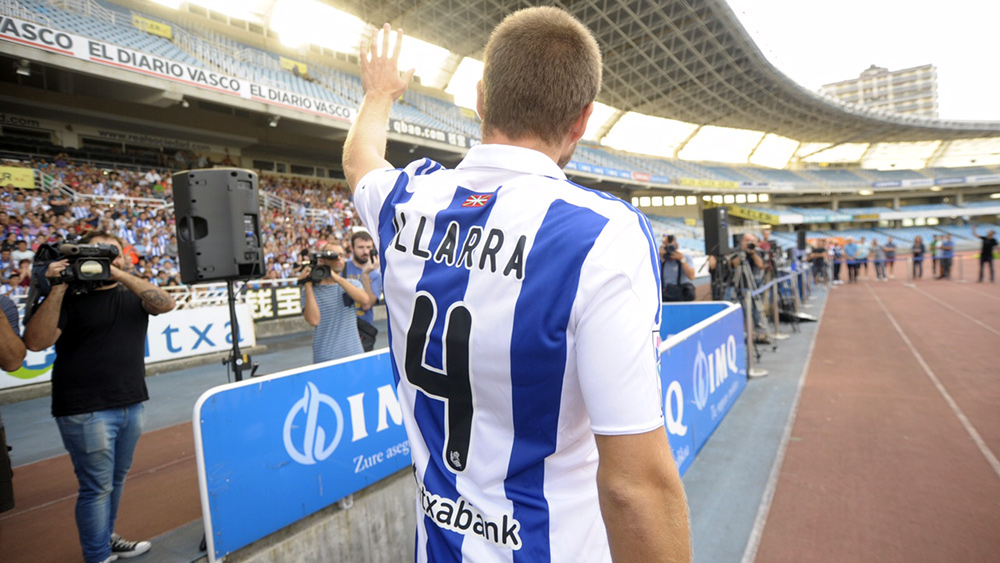 Presentación multitudinaria en Anoeta (26-08-15) Foto: realsociedad.com