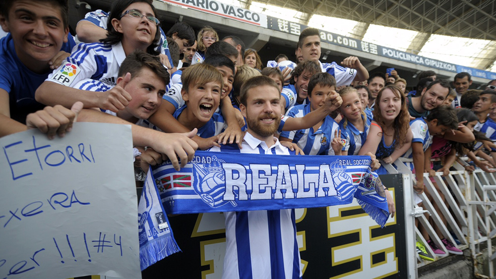 Presentación multitudinaria en Anoeta (26-08-15) Foto: realsociedad.com